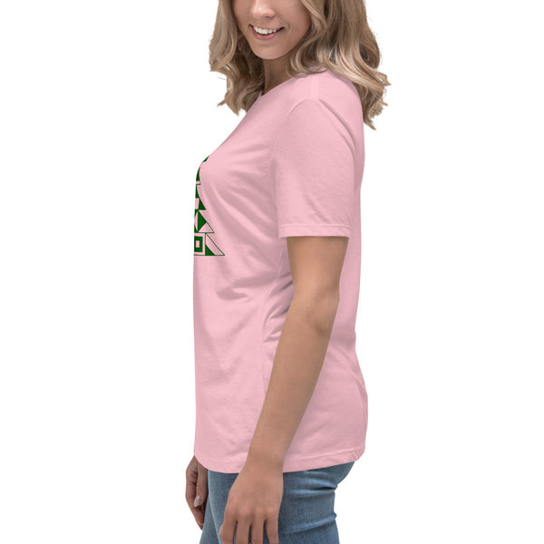 Quilty Tree Tee - Women's Relaxed T-Shirt